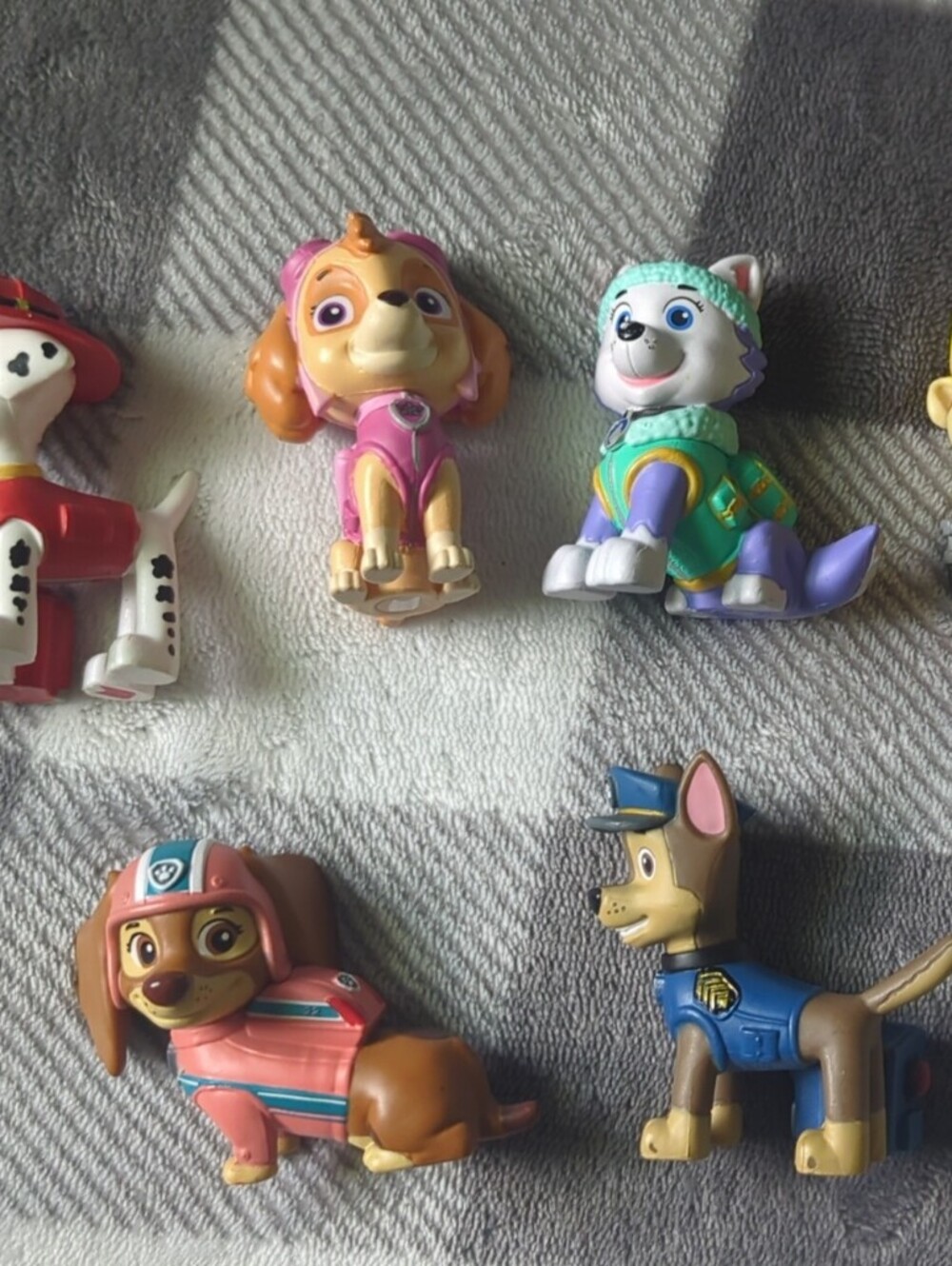 Lot Of 6 Paw Patrol Tonies